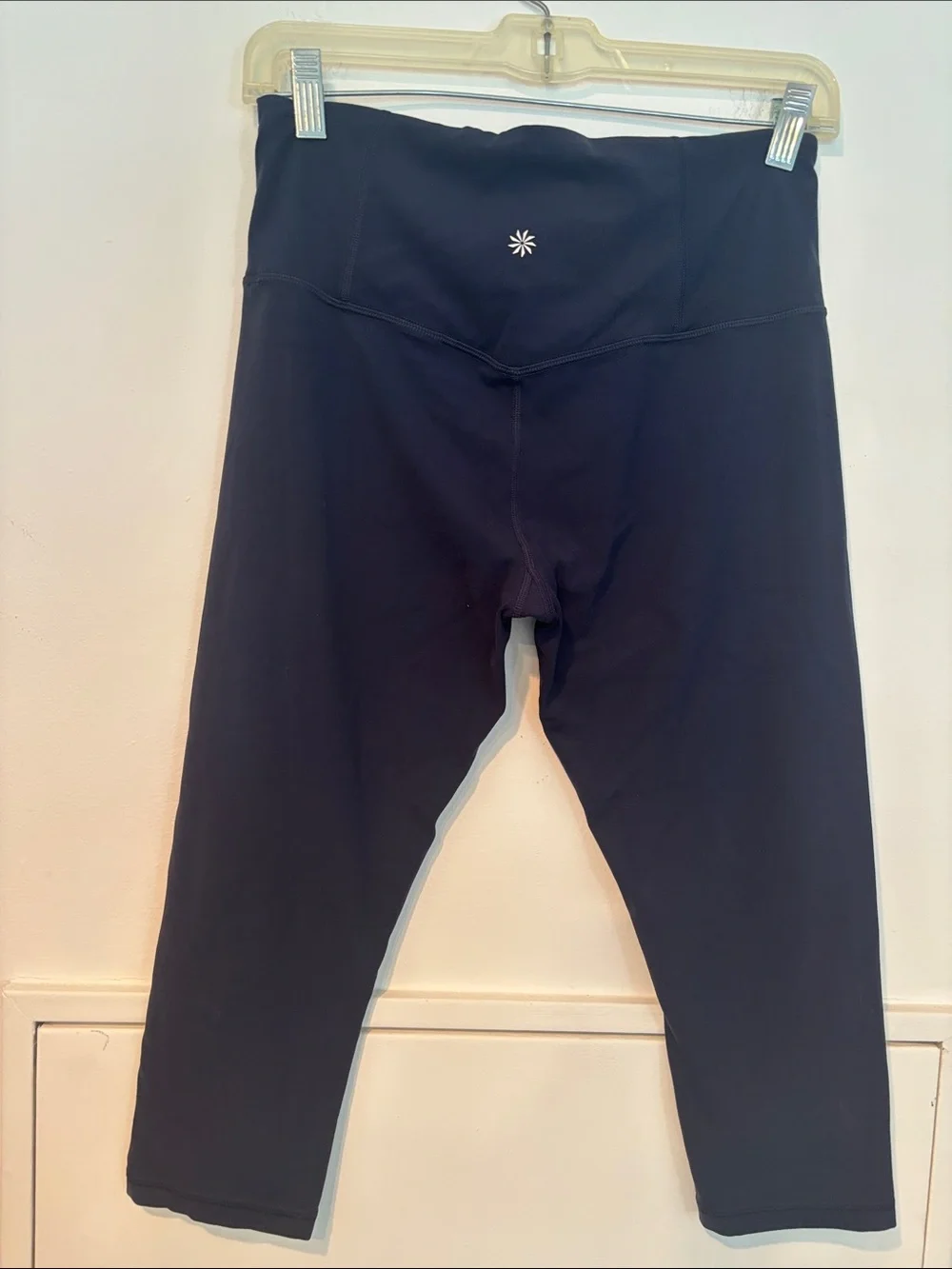 Athleta Women’s Navy Blue Ultra High Rise Elation Capri Legging in Petite Medium